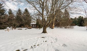 5971 Creekview Ct, Ann Arbor, MI 48108