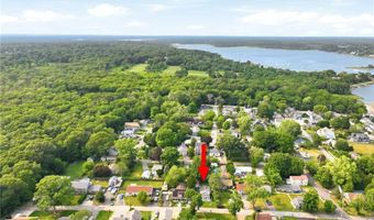 34 Platt St, Bristol, RI 02809