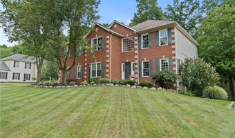215 Beaumont Trl, Aurora, OH 44202