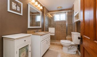 113 Beckwith St, Cranston, RI 02910