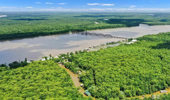 42168 Bayou Rd, Bay Minette, AL 36507