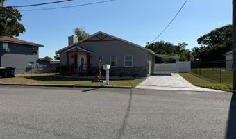 208 CENTER ST St, Auburndale, FL 33823
