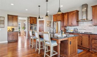 4212 Parkview Ln, Anoka, MN 55303