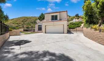 27540 Freetown Ln, Agoura Hills, CA 91301