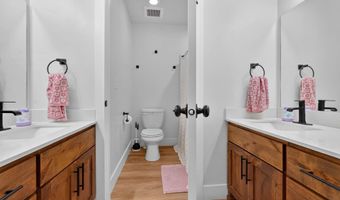 560 Aurora Blvd, Chubbuck, ID 83202