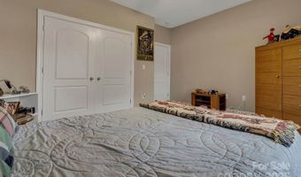 44 Pacifico Dr, Asheville, NC 28806
