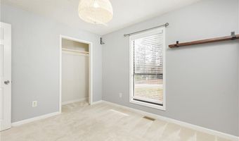 806 Moonlit Ln NW, Acworth, GA 30102