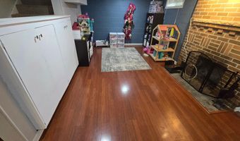 604 8th St SW, Austin, MN 55912