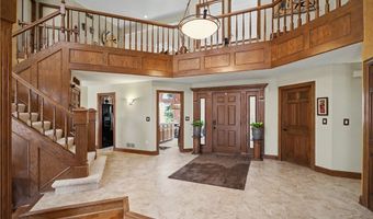 3644 Sparrow Pond Cir, Akron, OH 44333
