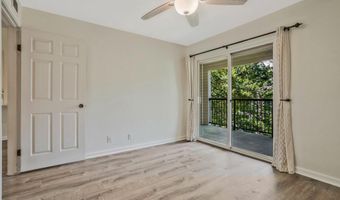 3308 WYNDHAM Cir 321, Alexandria, VA 22302