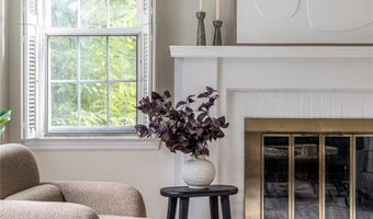 26 Lorraine Ave, Asheville, NC 28804