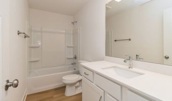 143 10th Ave NE, Altoona, IA 50009