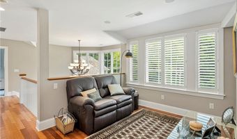 81 Quarry Rd, North Kingstown, RI 02874
