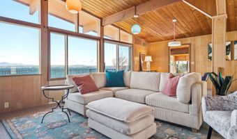 240 Black Point Rd, Alton, NH 03810