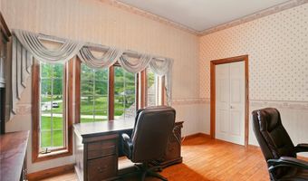 2526 Ashbrook Dr, Ashtabula, OH 44004
