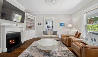 75 W Broadway, Bangor, ME 04401