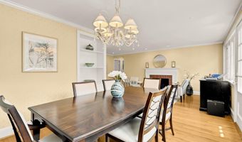 5606 WILSON Ln, Bethesda, MD 20814
