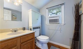 43 Flintstone Rd, Narragansett, RI 02882