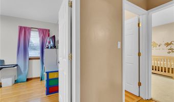 42 N Navarre Ave, Austintown, OH 44515