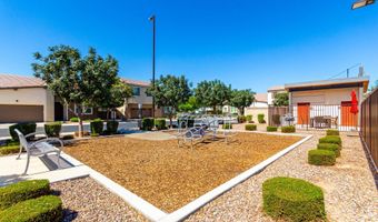 1881 E LANTANA Dr, Chandler, AZ 85286