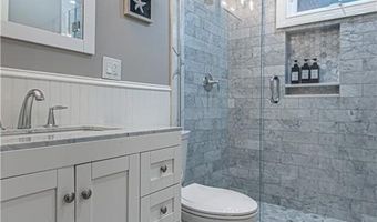 30 Prospect Hl 1, Newport, RI 02840