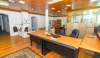 23391 FRONT St, Accomac, VA 23301