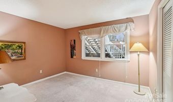 2 Creekside Ln, Asheville, NC 28803