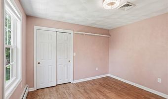 71 Rolling Hill Dr, Exeter, RI 02822