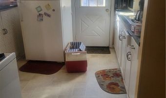 984 Roseland Rd, Alliance, OH 44601