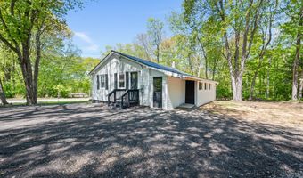 63 Savarese Ln, Burlington, CT 06013