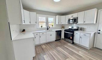 222 BERGEN Ave, Bellmawr, NJ 08031