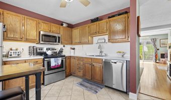 489 Wolcott St 105, Bristol, CT 06010
