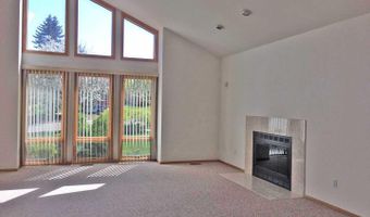 3240 Bellflower Ct, Ann Arbor, MI 48103