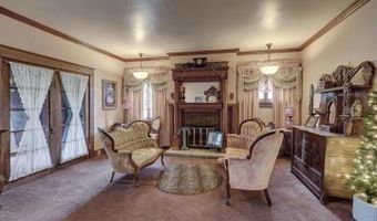 1418 Cleveland Ave, Baxter Springs, KS 66713