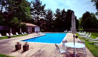 12 PENNY Ln #12, Baltimore, MD 21209