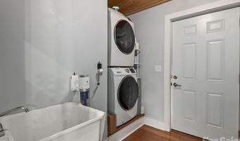 63 Beverly Rd W, Asheville, NC 28806