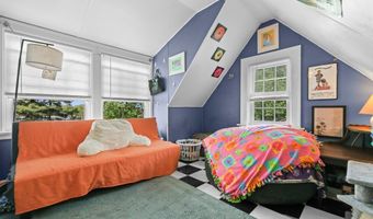 705 Overlook Dr, Alliance, OH 44601
