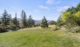 305 Myer Creek Rd, Ashland, OR 97520