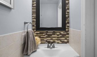 14905 White Hall Ave, Accokeek, MD 20607
