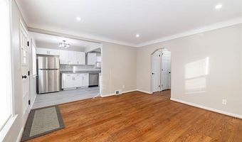 9255 Hubert Ave, Allen Park, MI 48101