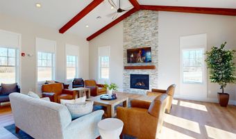 1 Longview Dr 103, Atkinson, NH 03811