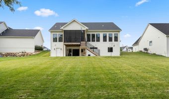 1009 W Aspen Ridge Cir, Polk City, IA 50226