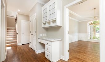 9360 Nesbit Lakes Dr, Alpharetta, GA 30022