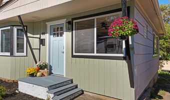 44 Sixth St, Auburn, ME 04210