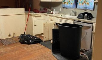 1807 Alta Vista St, Alice, TX 78332