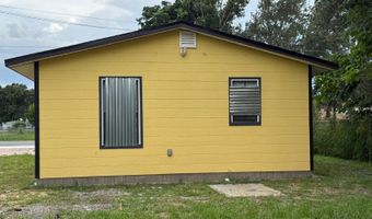 305 ARMOUR Ave, Auburndale, FL 33823