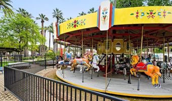 1585 N Weaver Ln, Hanford, CA 93230