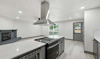 5221 Knox Dr, The Colony, TX 75056