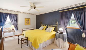 95 Idlebrook Ln, Aberdeen, NJ 07747