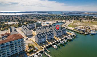 200 Olde Towne Yacht Club Dr 16, Beaufort, NC 28516